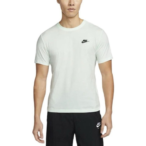 Nike Men's Mint Green Embroidered Logo T-Shirt size L - Picture 1 of 6